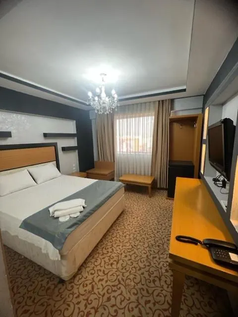 Ünaten otel-1