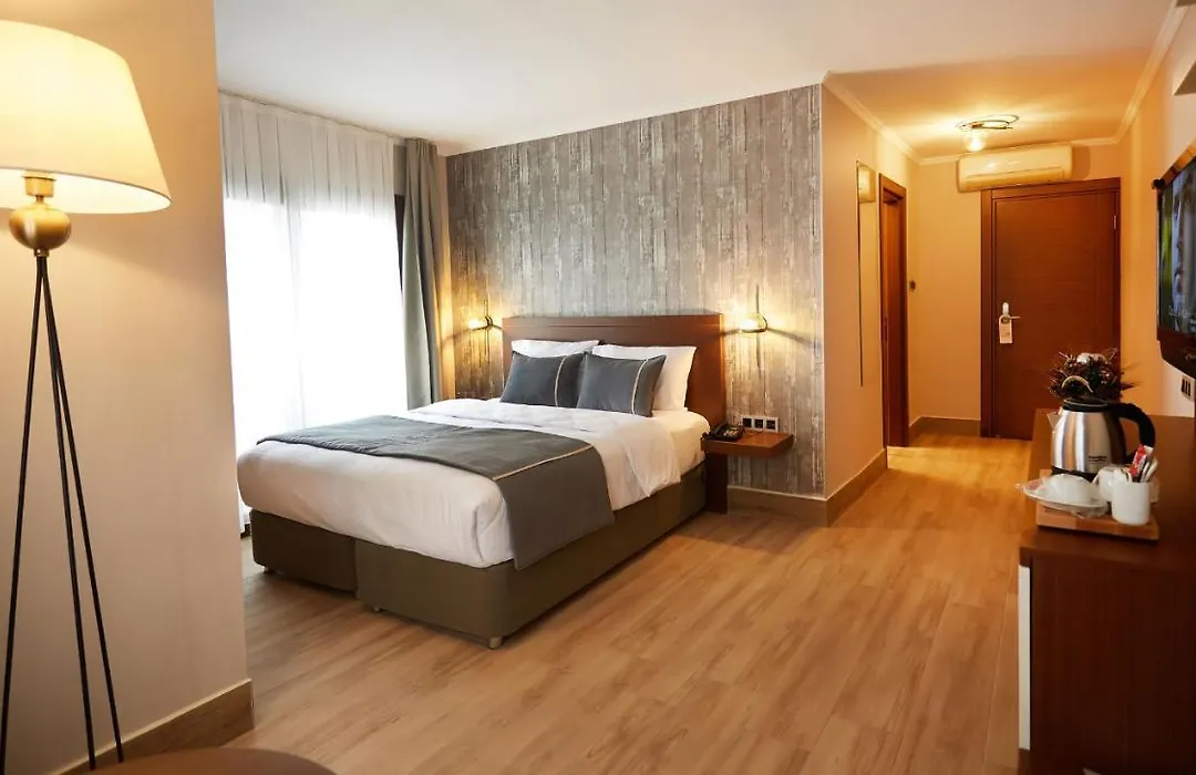 Mira Otel Alsancak-1