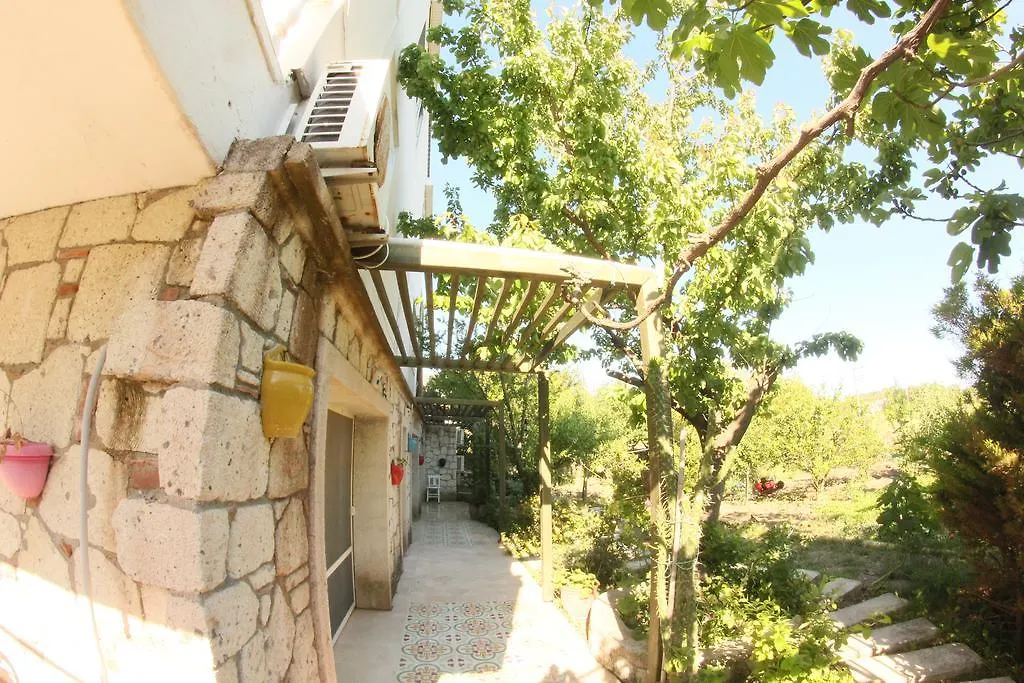 Ergin Pansiyon-1