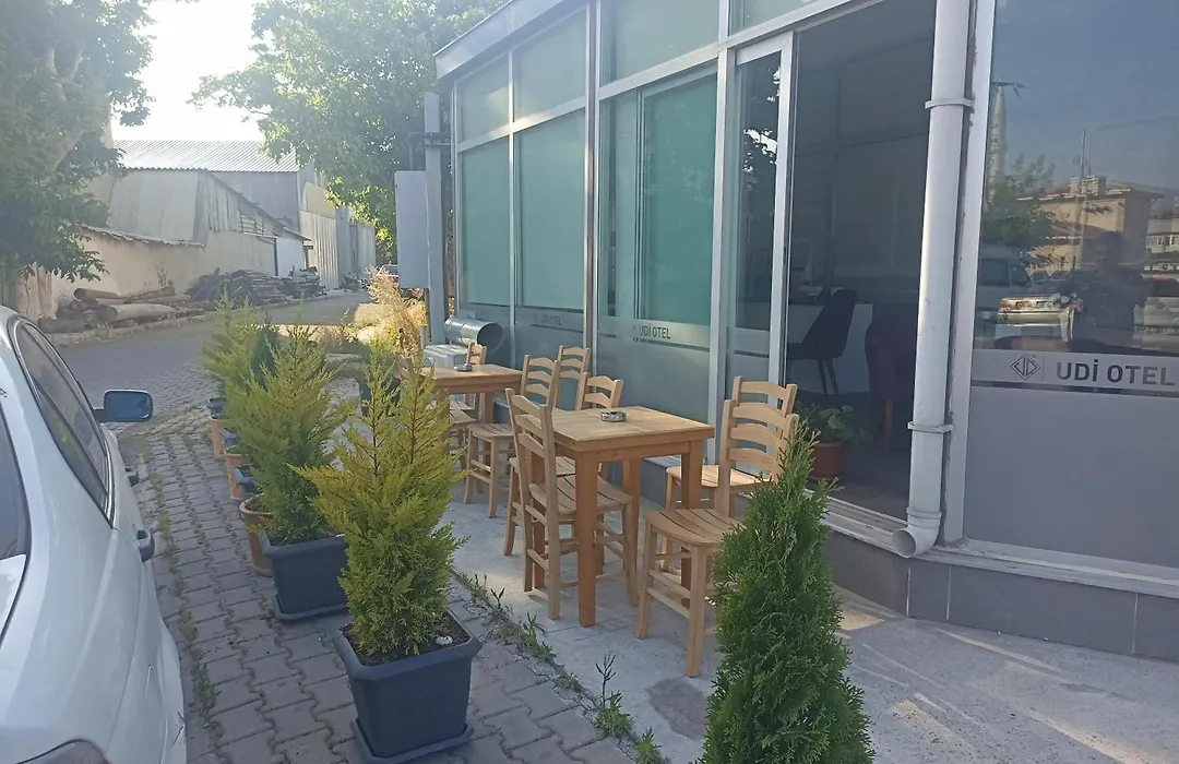 Udi Hotel-1
