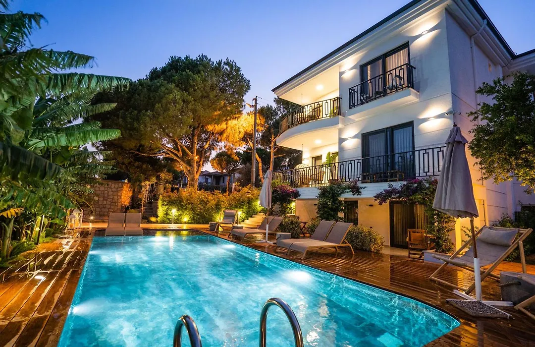 Cunda Pıer Otel-1