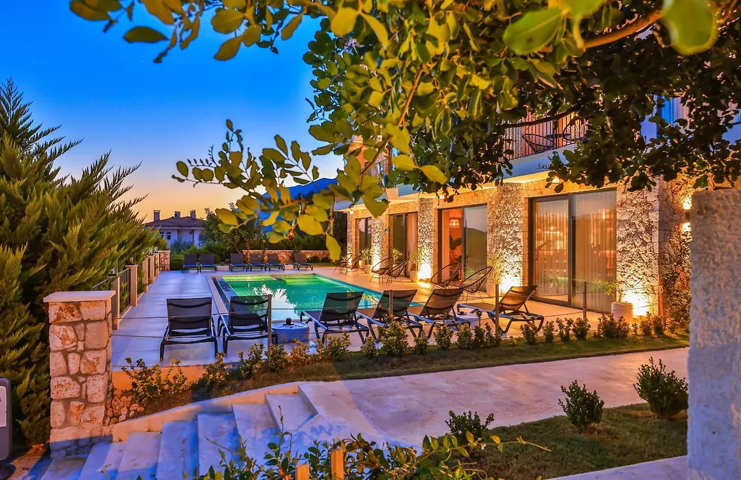 Carruba Boutique Hotel-1