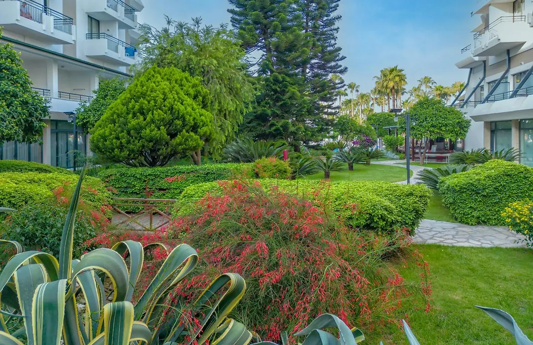 Meryan Hotel-1