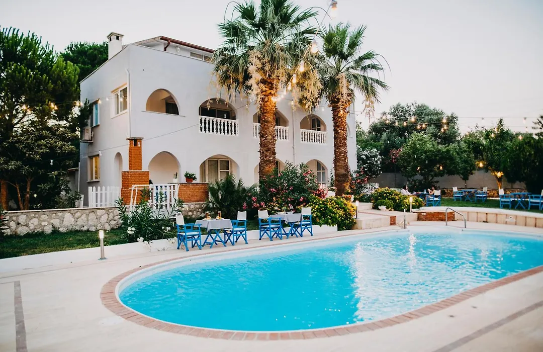 Dilek Ağacı Butik Otel - Karaburun-1