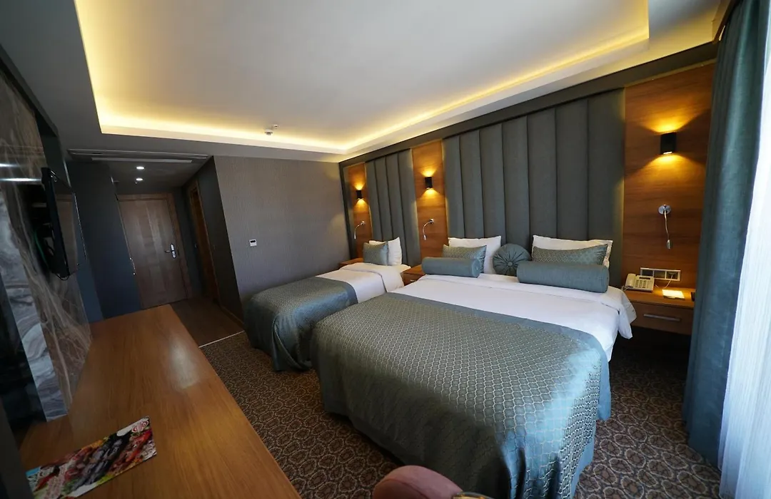 Green Prusa Hotel-1