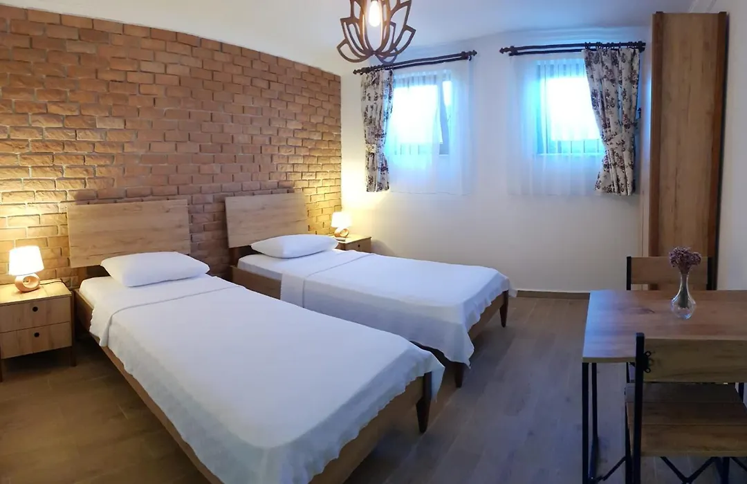 Adayel Bagevi&Butik Otel-1
