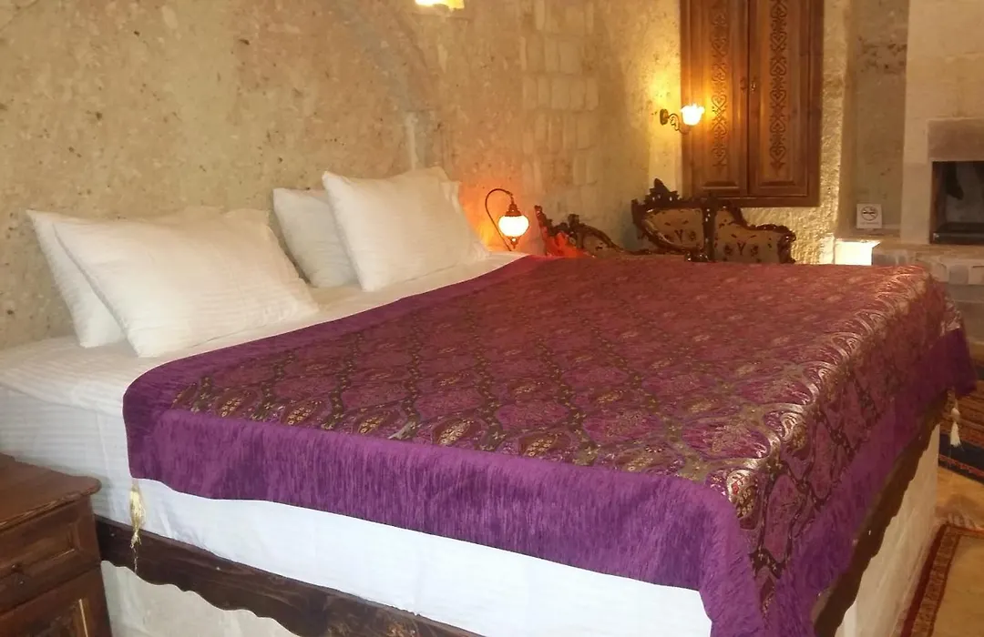 Oread Cave Suites-1