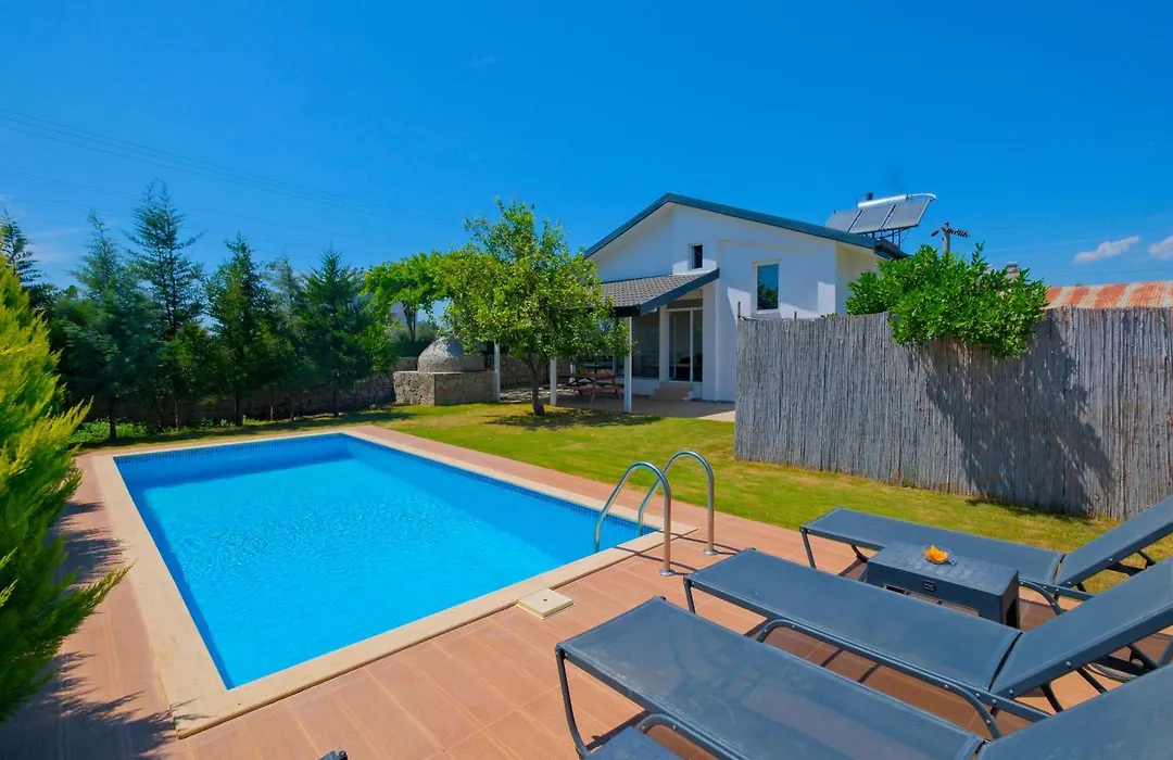 Villa Lavin-1