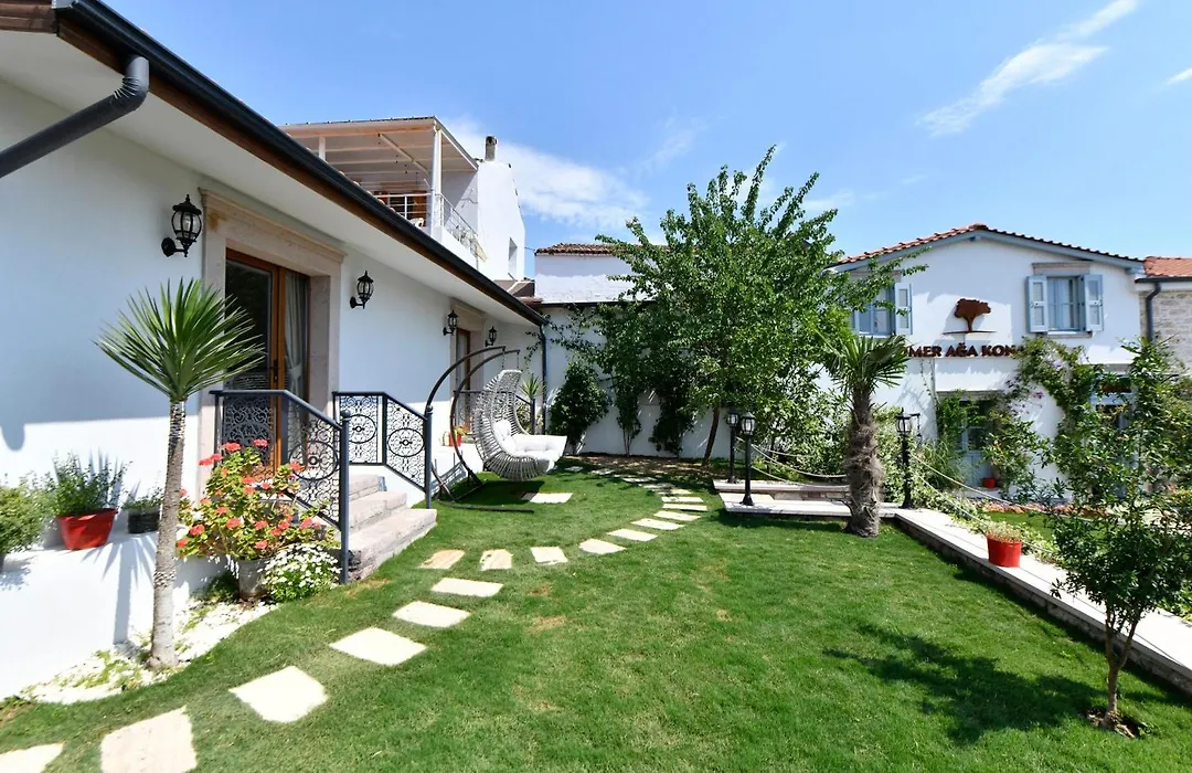 Cunda Ömer Ağa Konağı-1