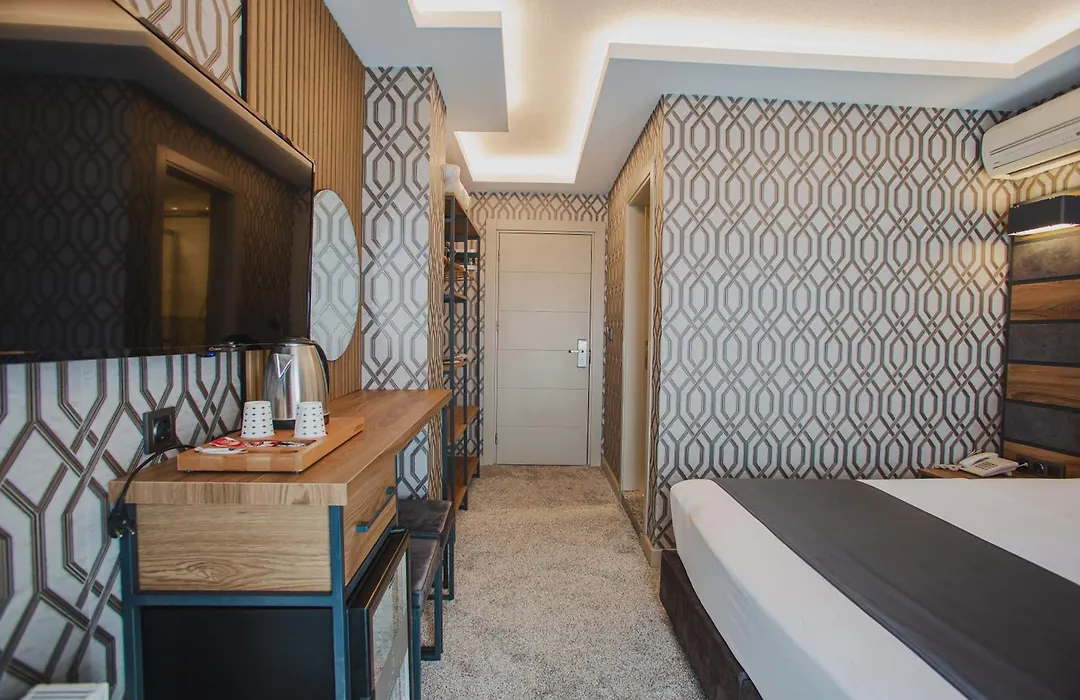 Prusias Otel-1