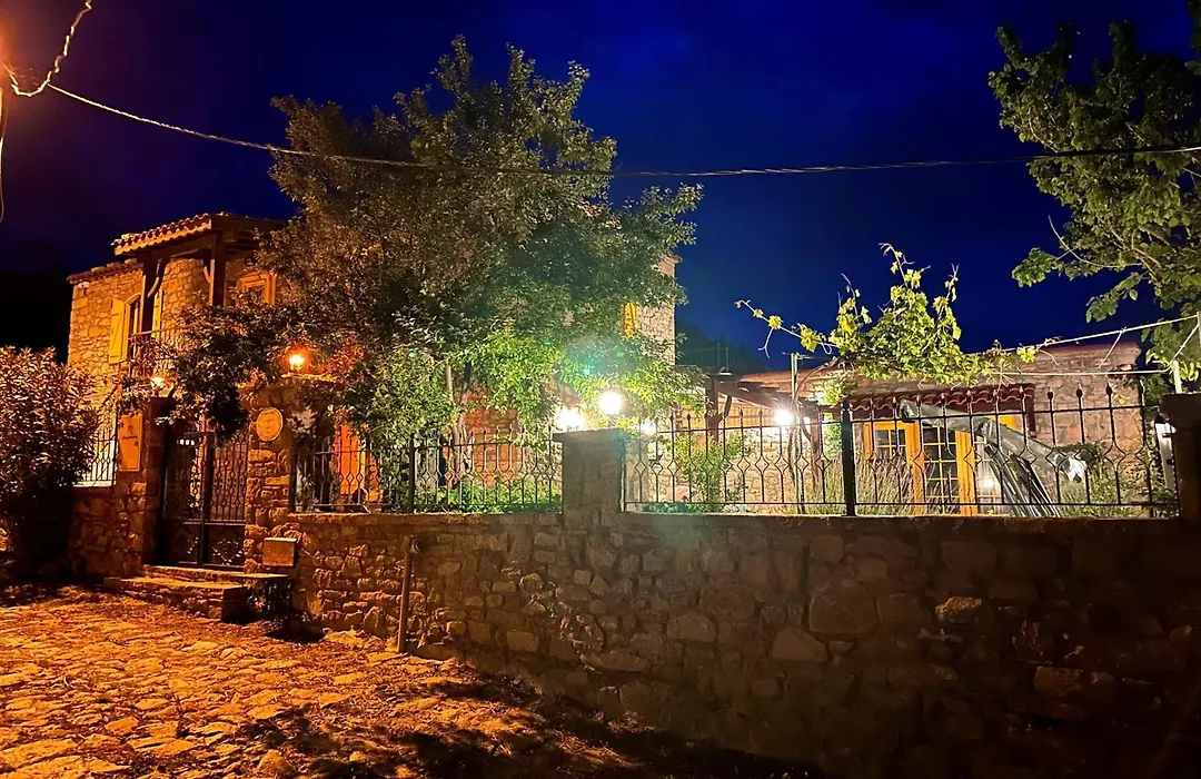 Ilios Guest House-1