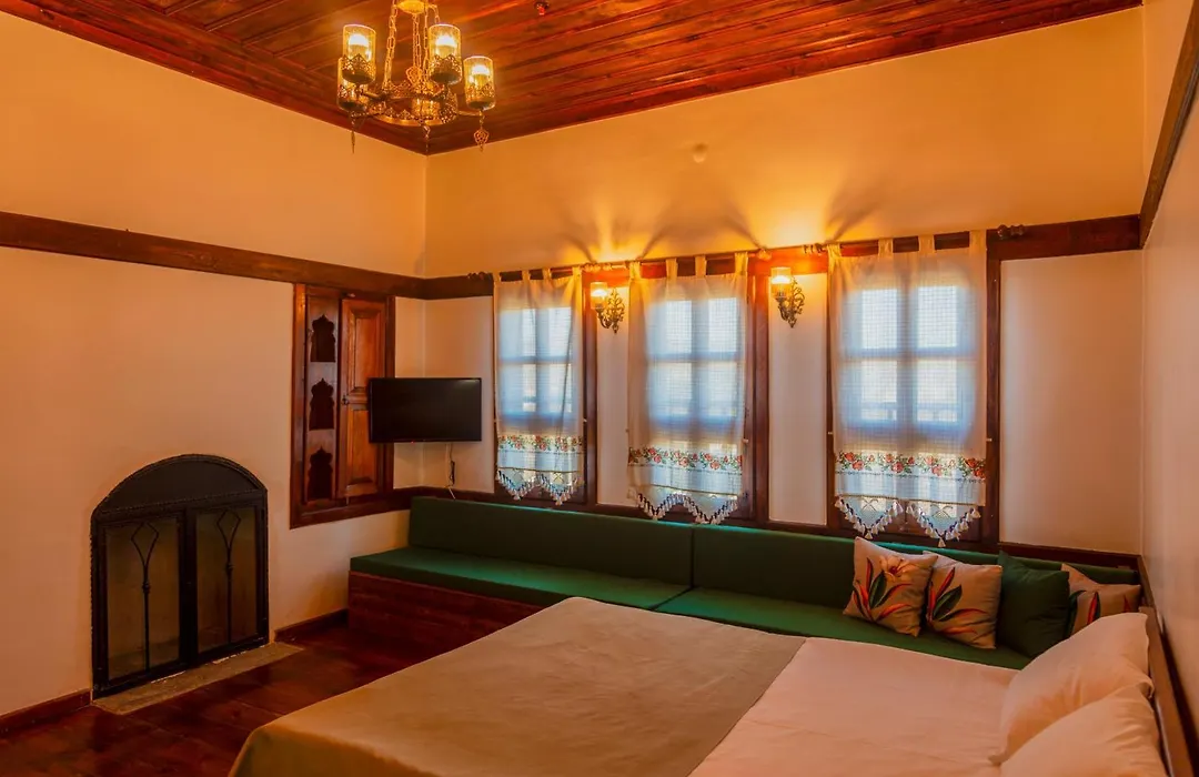 Saffronia1900 Butik Otel-1