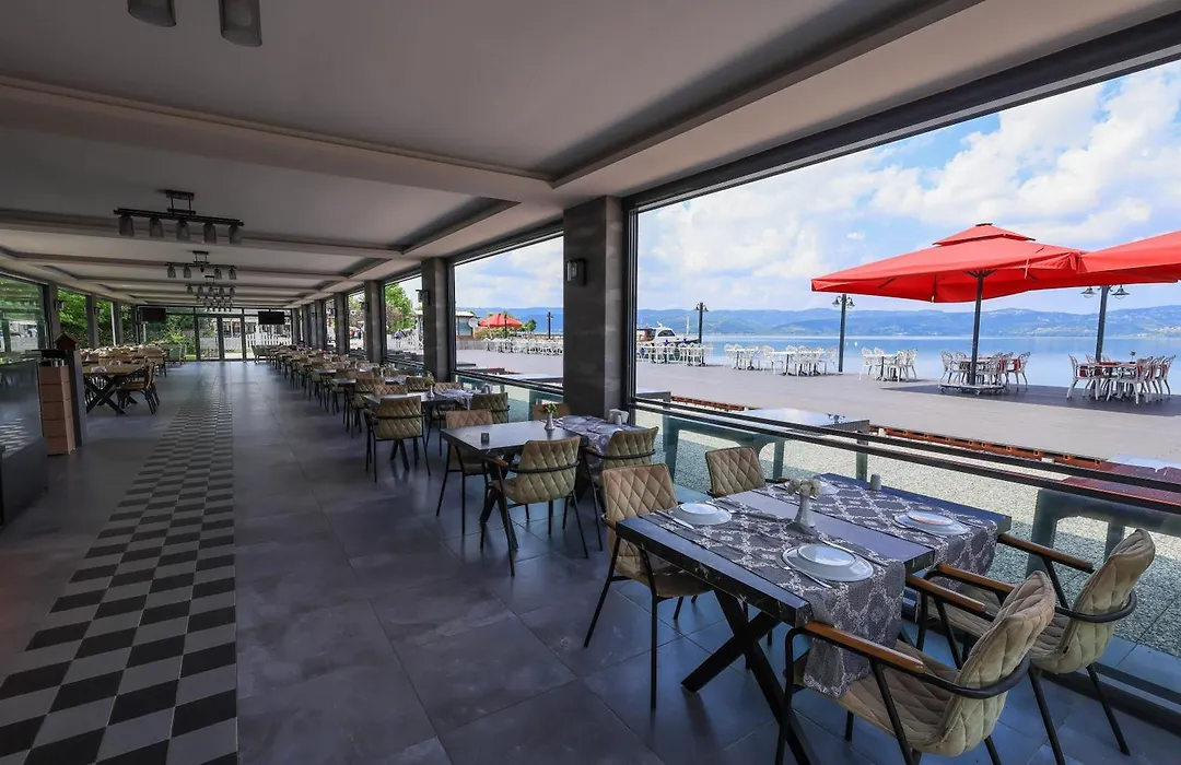 Özkum Park Otel-1