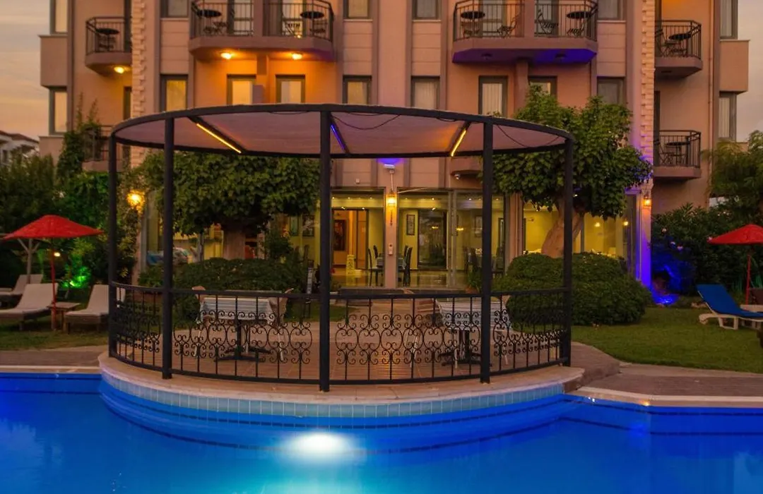Golden Moon Hotel-1