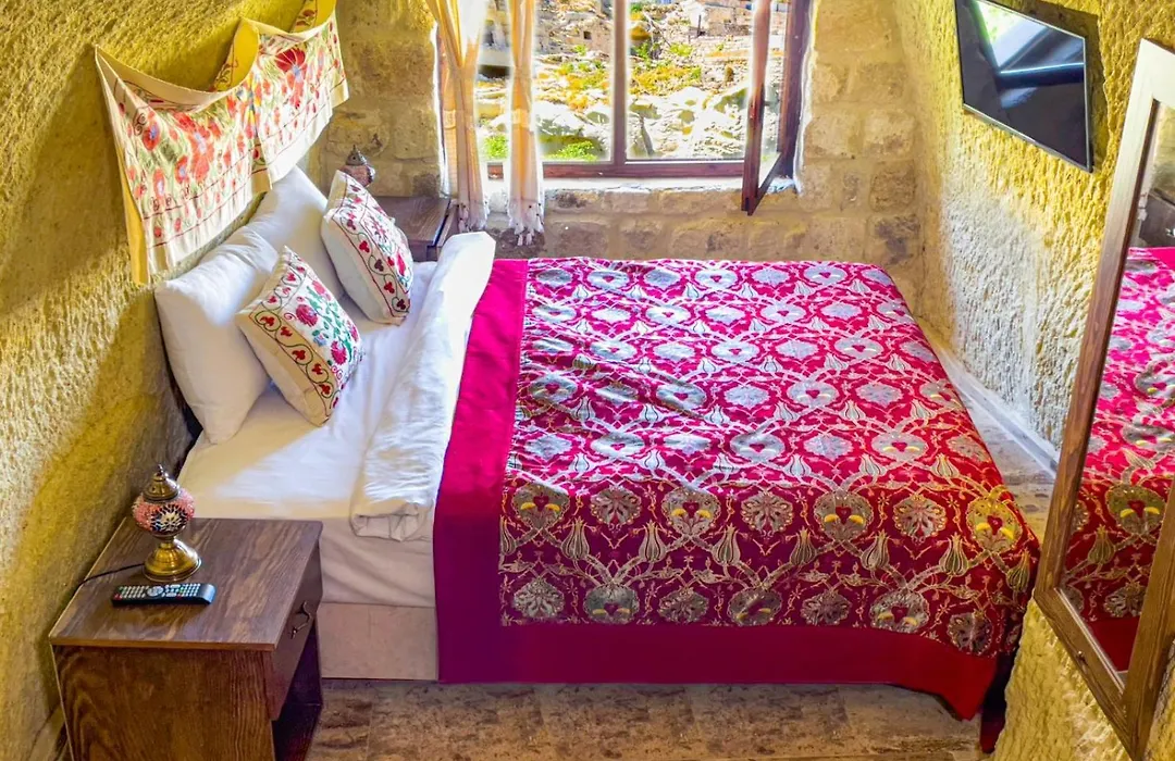 Heritage Cave Suites-1