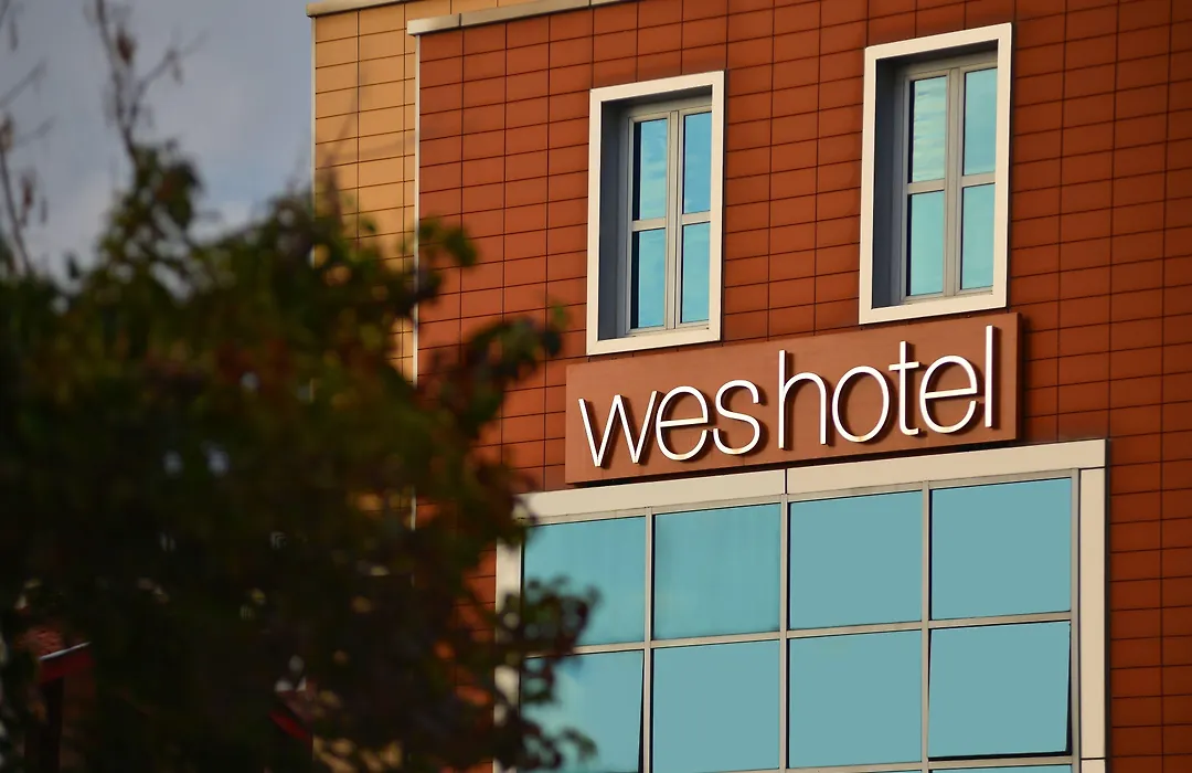 Wes Hotel-1
