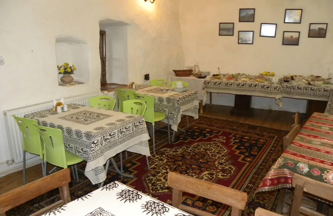 Gerdis Evi-1