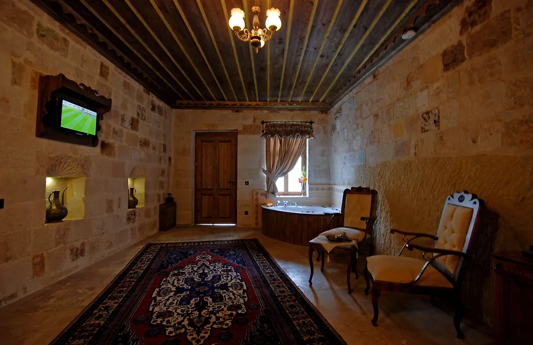 Phocas Cave Suites-1
