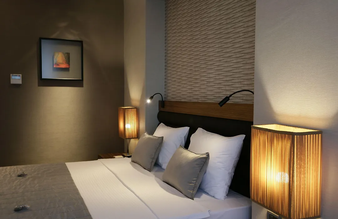 Rys Hotel-1