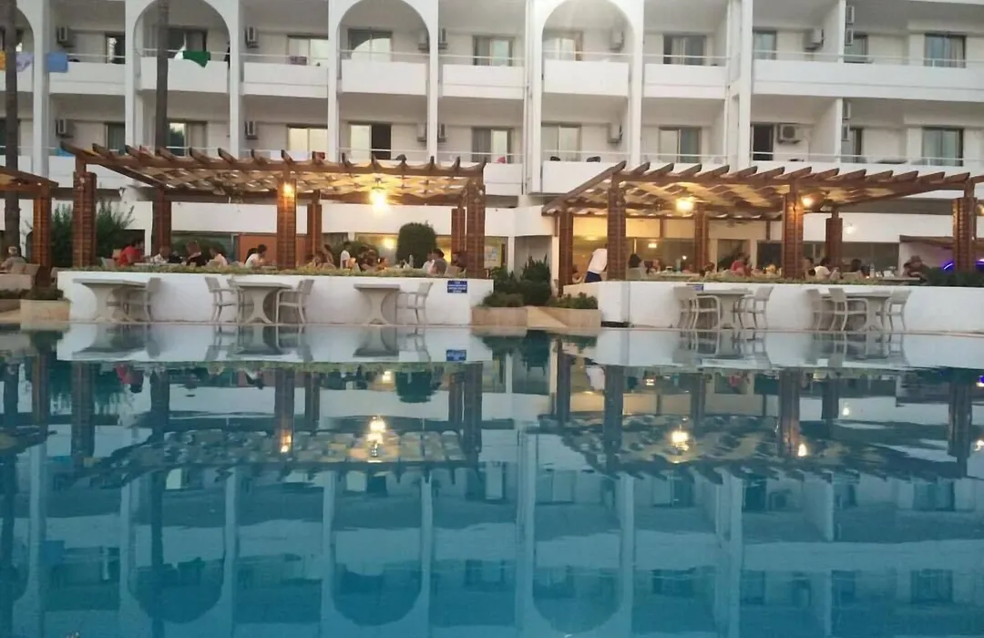 Altınorfoz Hotel-1
