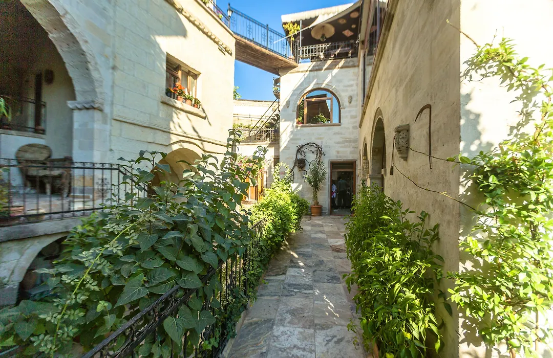 Hidden Cave Hotel-1