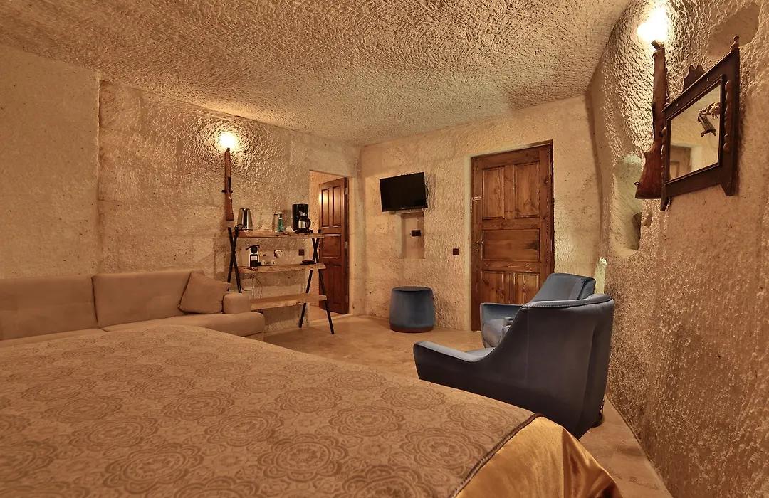 The Owl Cave Hotel-1