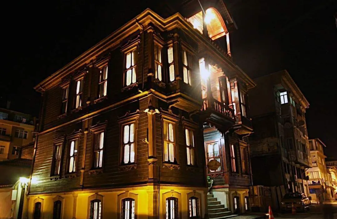 Mihran Hanim Konagi-1