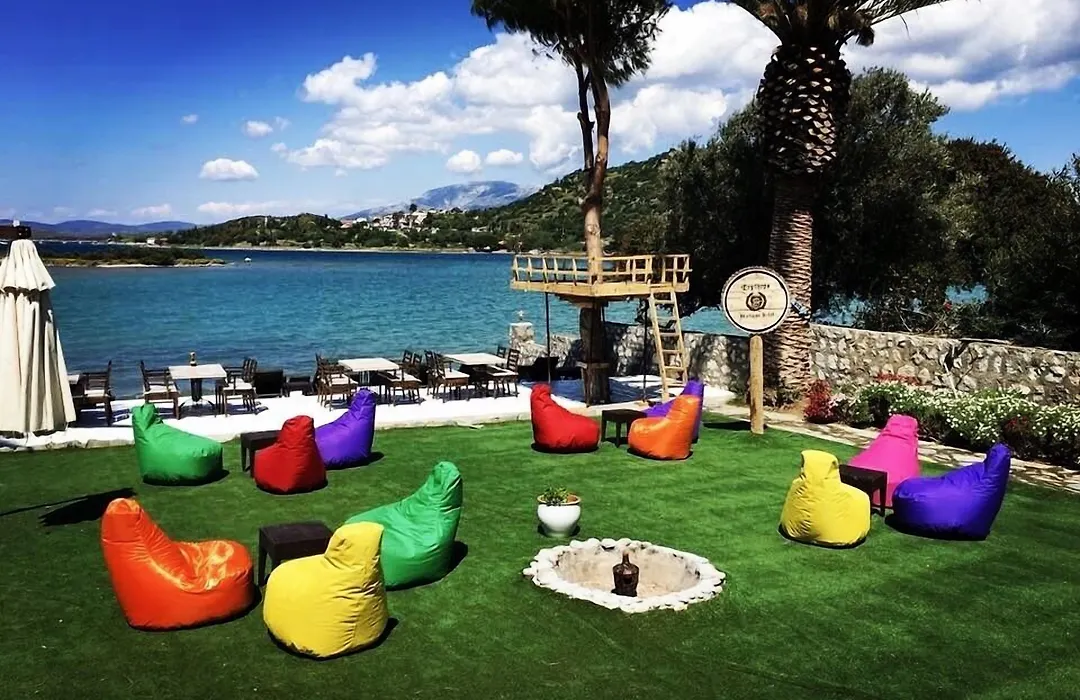 Erythros Boutique Hotel-1