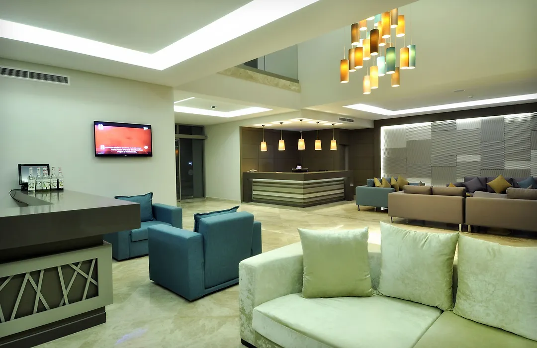 Lugga Boutique Hotel & Beach-1