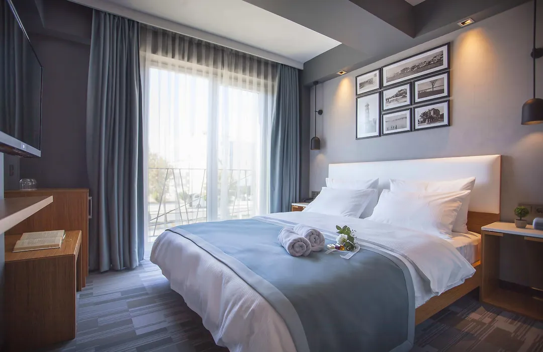 Hotel Cura-1
