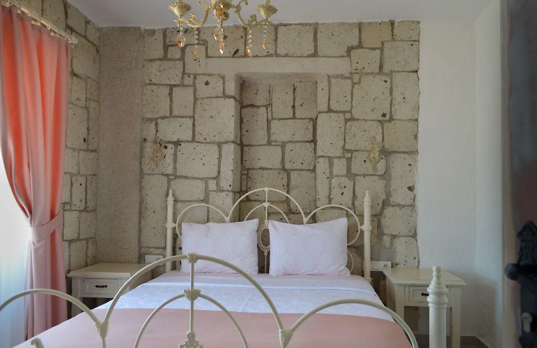 Fehmi Bey Alacati-1