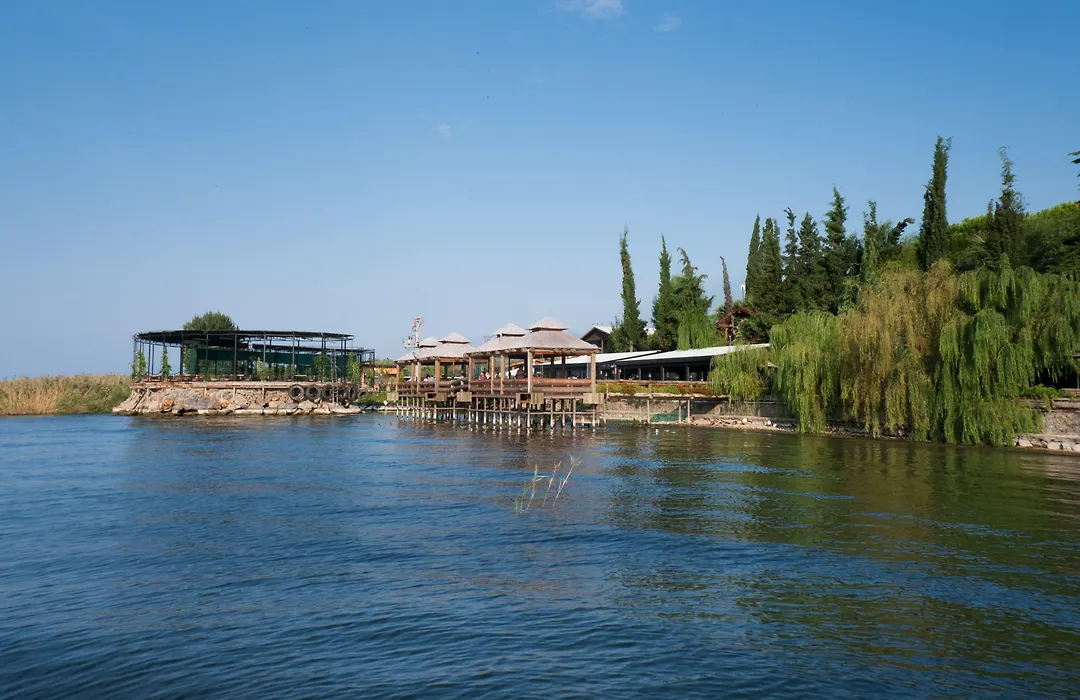 Iznik Askania-1