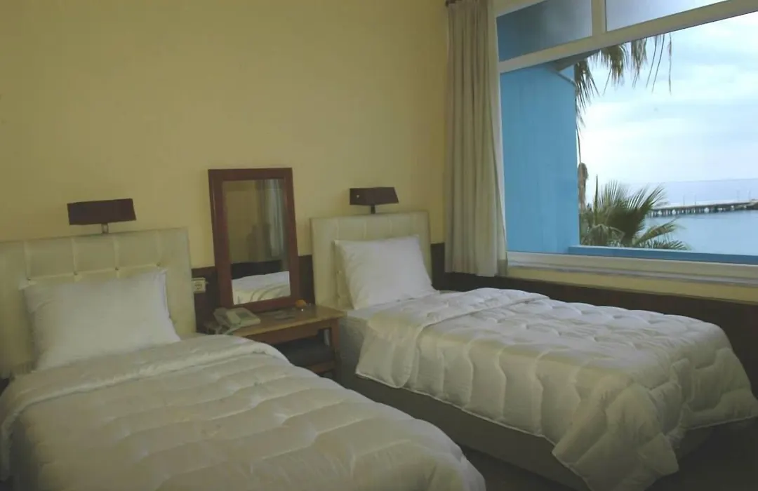 Lades Hotel-1