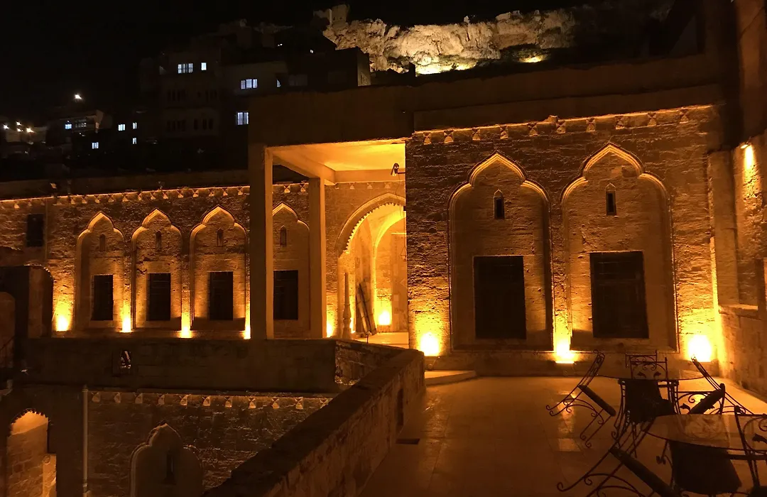 Kasr-I Abbas Hotel-1