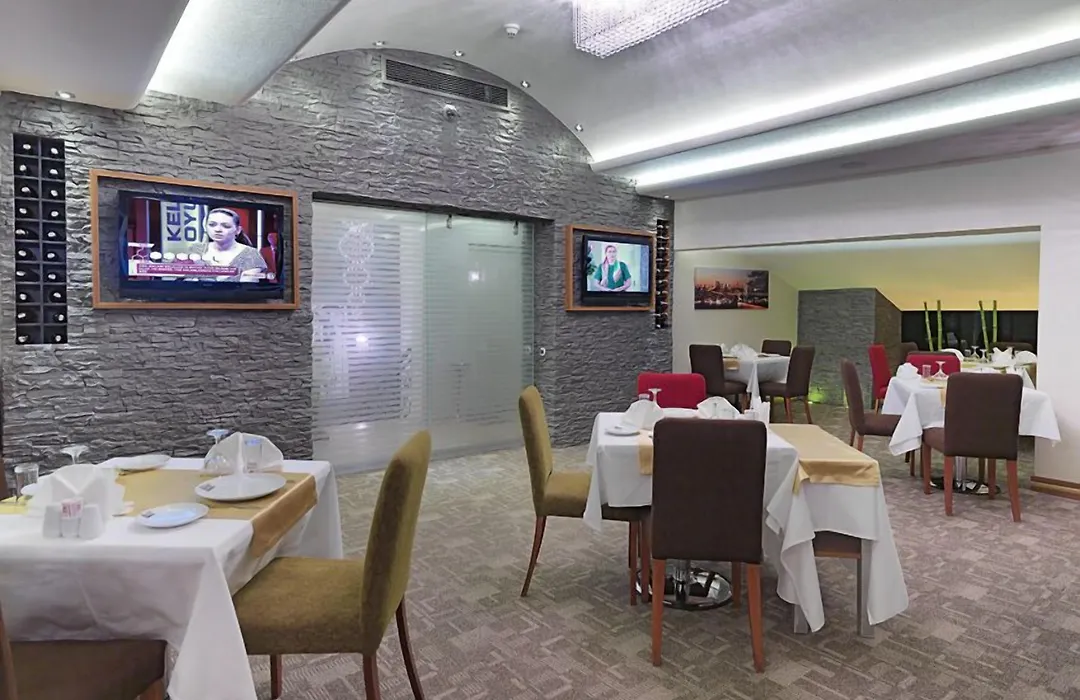 Bent Hotel-1