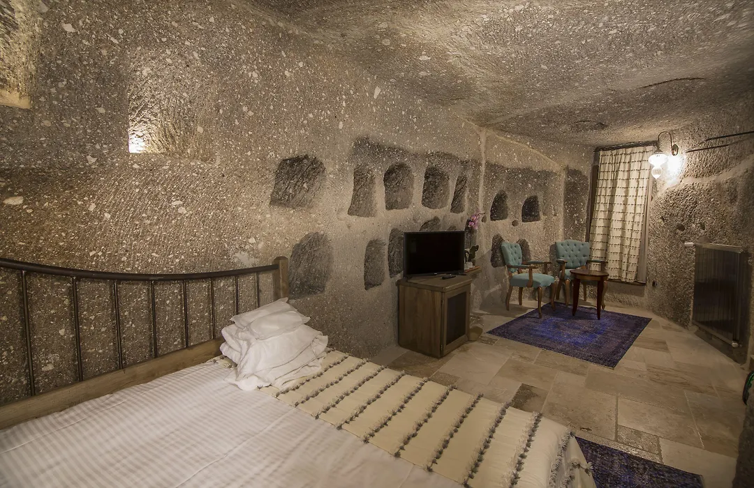 Hera Cave Suites-1
