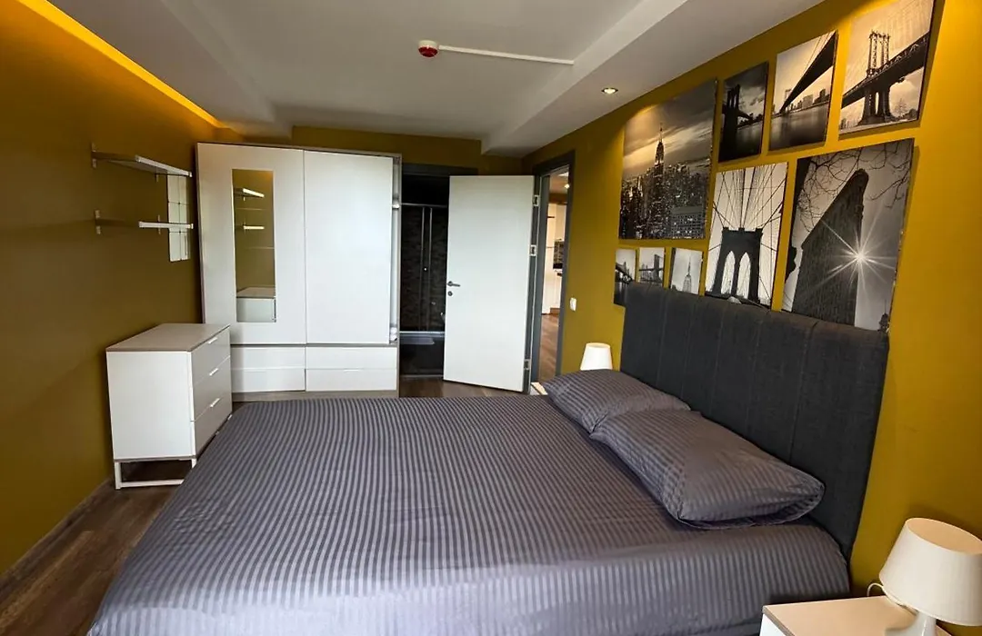 Deluxe Beach Residence-1