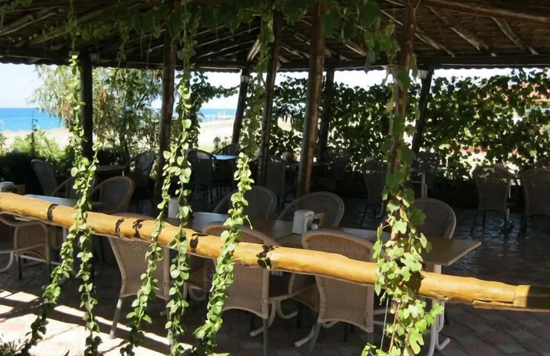 As Queen Beach Hotel-1