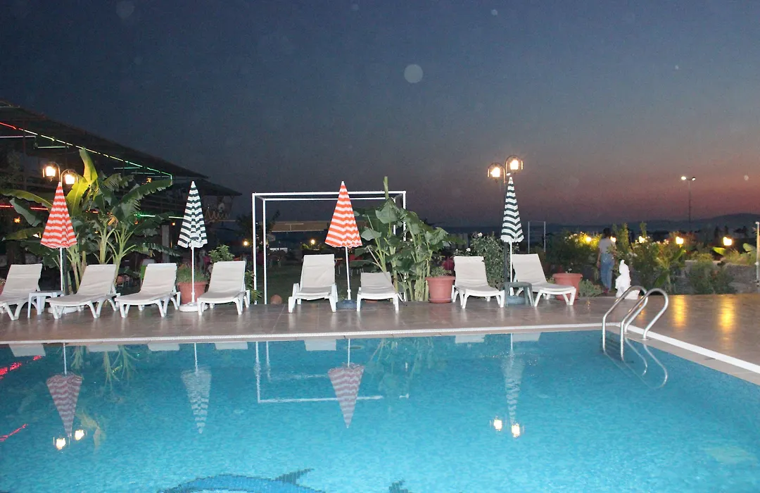 Adahan Hotel-1