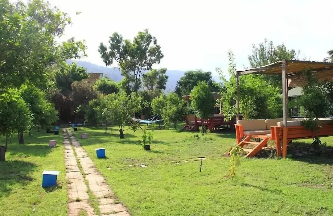 Esralina Pansiyon-1