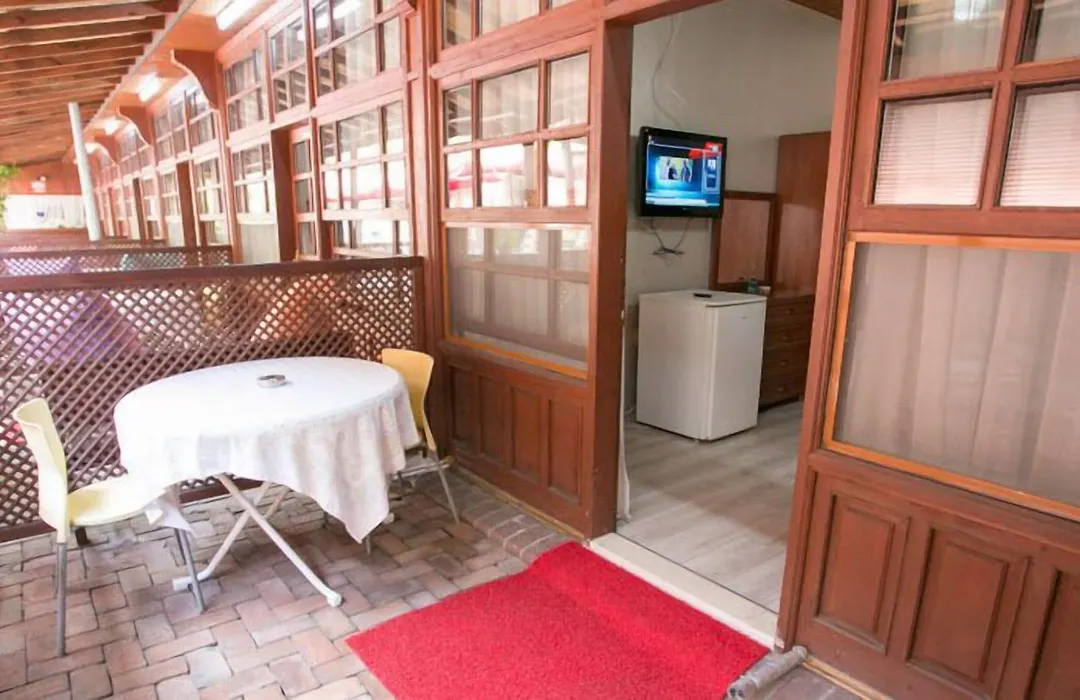 Çarşı butik otel-1