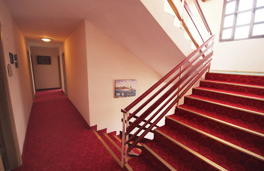 Delta Hotel-1