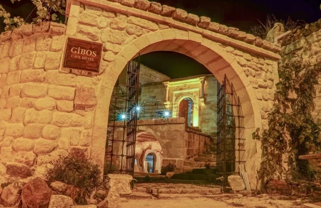 Gibos Cave Hotel-1