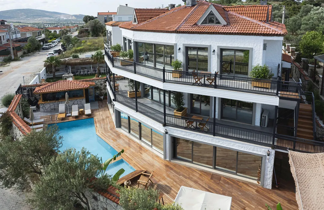 Lunas Alaçatı-1