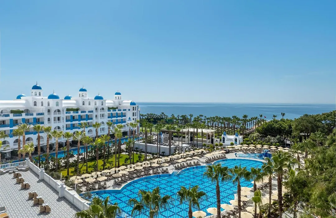Rubi Platinum Spa Resort & Suites-1