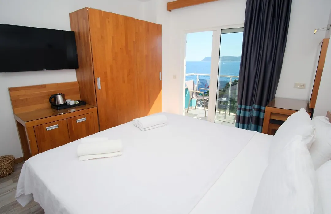 Nur Hotel-1