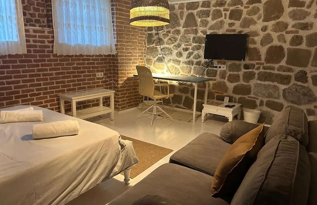 Attalos Suites Hotel-1