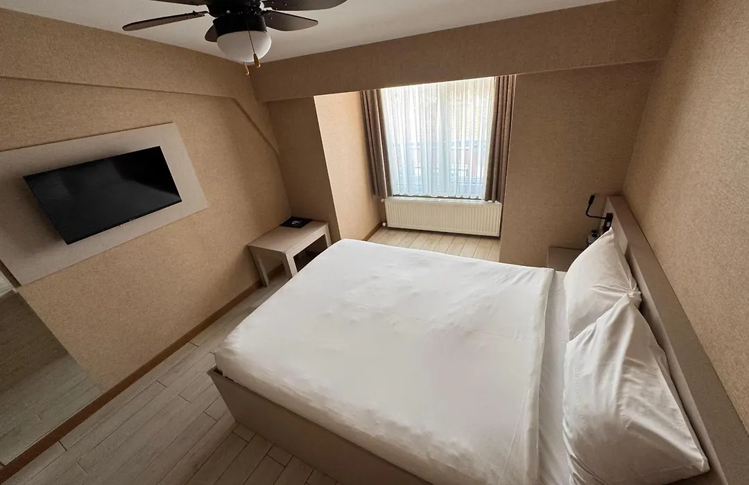 Hotel Cinas-1