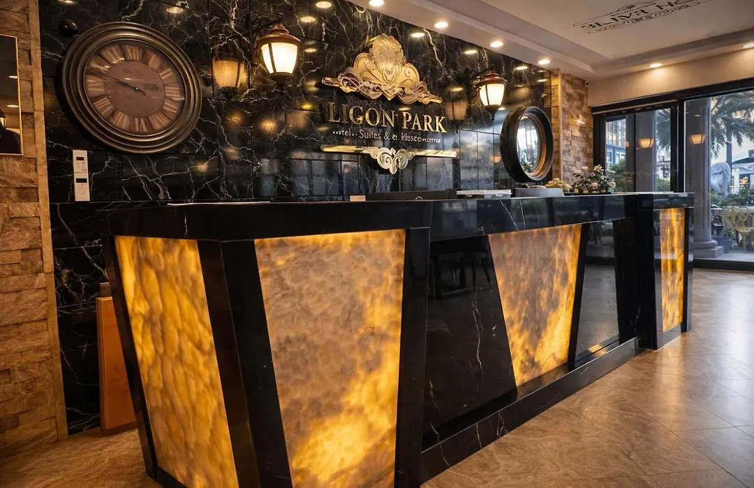 Lion Park Suites & Residence Hotel-1