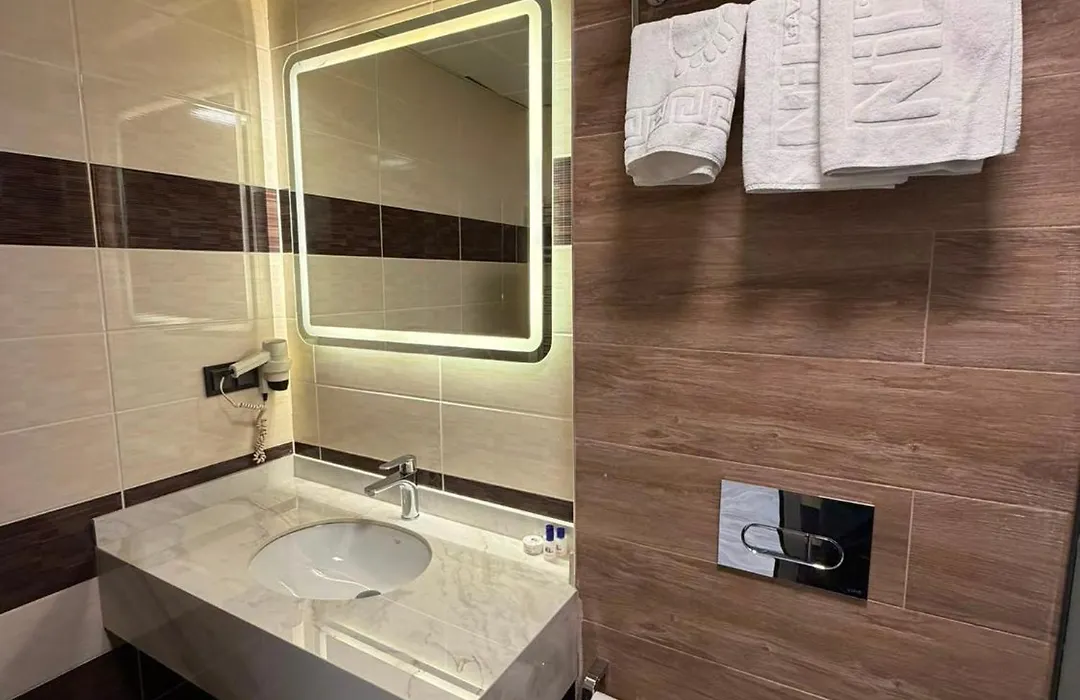Nil Hotel-1
